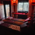 Paraiso Vip Tematico (adults Only) 호텔 Revilla De Camargo