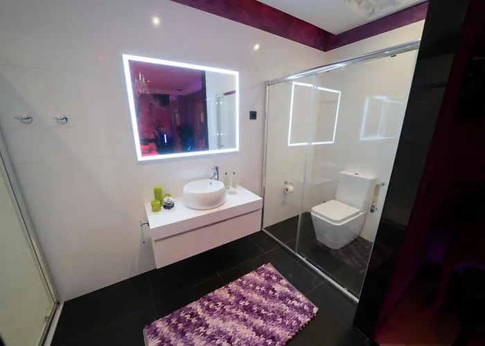 Paraiso Vip Tematico (adults Only)