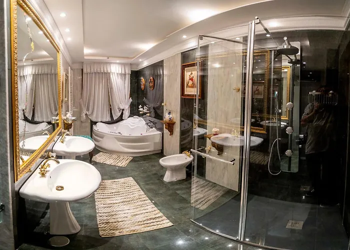 Paraiso Vip Tematico (adults Only)