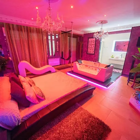Paraiso Vip Tematico (adults Only) Revilla De Camargo